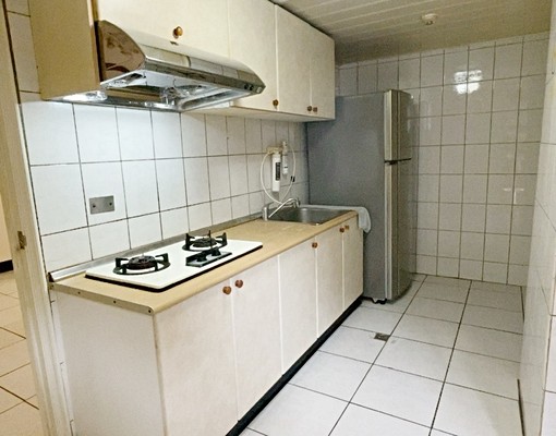 室內+陽台45坪:超大三房可租屋補助入戶籍 - Image 12