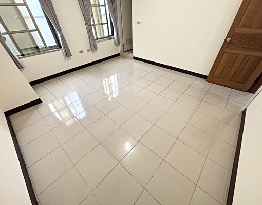 可租補入籍🔥48坪大空間💖稀有三衛浴✨小露台✅ - Image 8