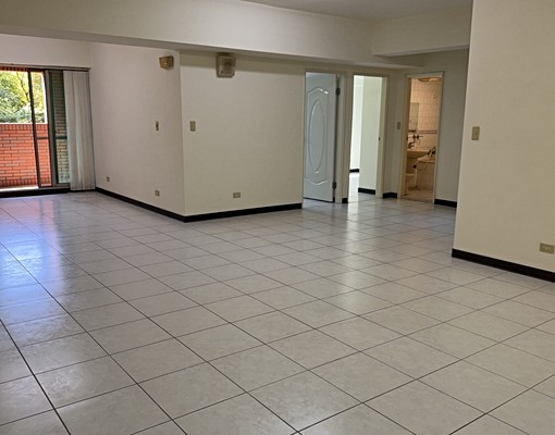 社宅/大三房雙陽台溫馨宅/含車位可租補 - Image 1