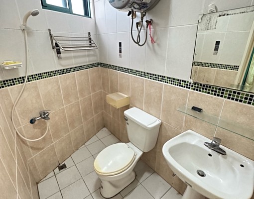 大里/益民🤩電梯陽台落地窗獨曬⚡️傢俱電器齊全 - Image 10