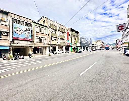秒殺🍎稀有臨路透天透店🌟四房門前車🔥店住合一 - 591租屋網 - Image 3