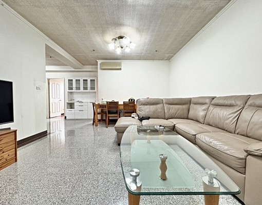 可租補戶籍📣四房兩衛📣家具全配📣平面車位📣業界最低價 - Image 3