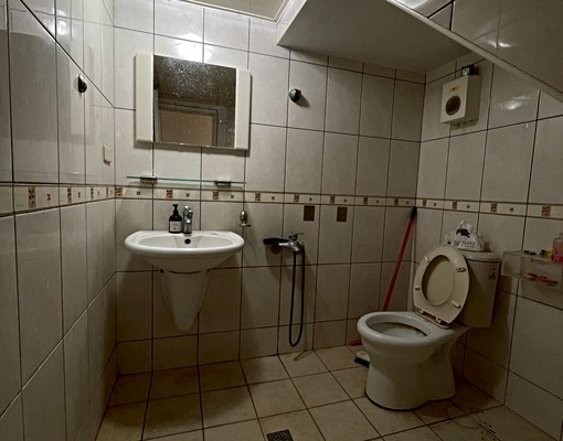 太平家樂福旁透天~樓下也可營業當店面 - 591租屋網 - Image 7