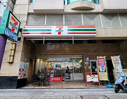 R14漢神巨蛋商圈★稀有7米寬金店面