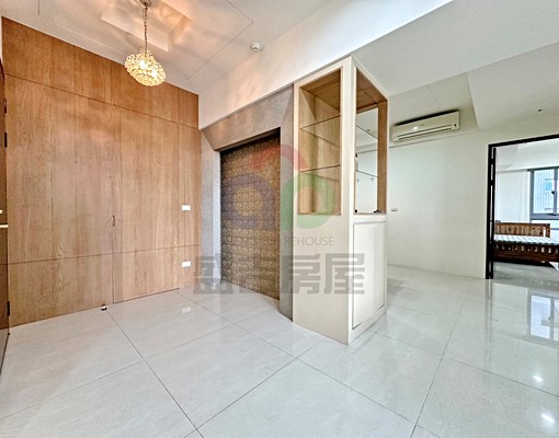 西屯臺灣大道【中港陽明】高樓大兩房雙衛浴雙平車~稀有釋出 - Image 3