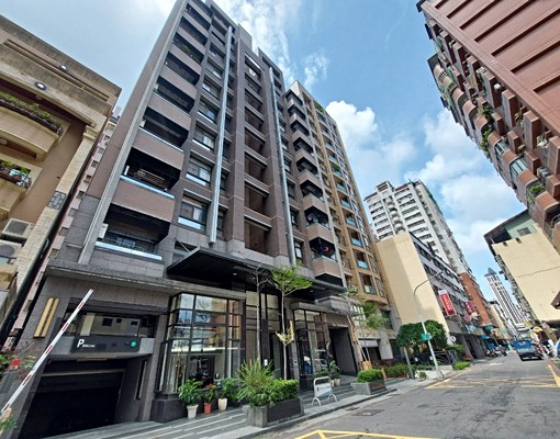 免服務費！可租補！凹子底義享天地樓中樓精美正兩房! - Image 1