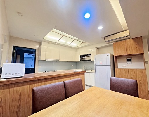 親家霞飛道-新光三越遠百旁大四房好運用~ - 591租屋網 - Image 3