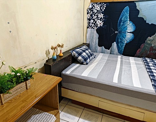 五樓超大空間，近市場學校交通方便，適合住家辦公倉庫，整層出 - Image 4