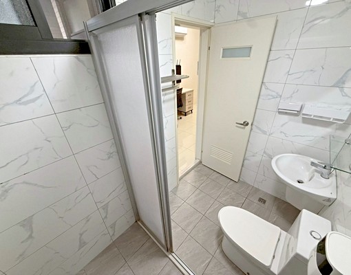 整棟新蓋大空間兩人住可租補陽台獨洗曬衛浴開窗工作陽台機車位 - Image 8