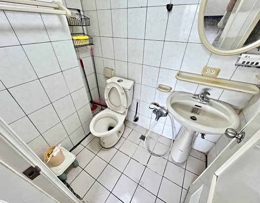 豐原三房🐻大間全新整理✨採光佳佳✨管理員代收包裹 - Image 10