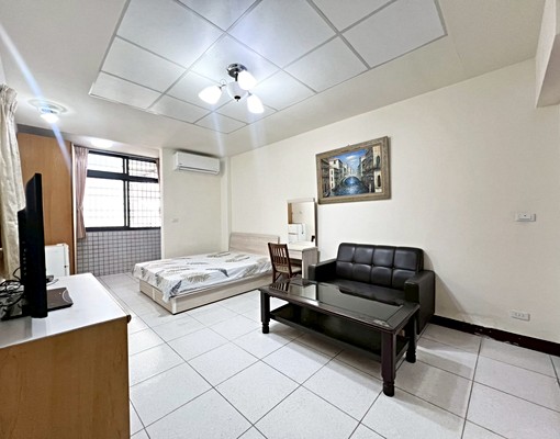 捷運站🌞超級秒殺🌞陽台獨洗🌞超大空間🌞對面車位 - Image 2