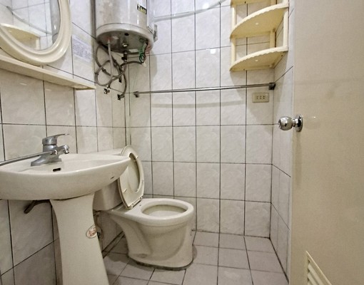 安靜禁菸套房,好停轎車,有機車車庫 - 591租屋網 - Image 3