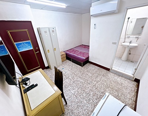 近!東門國小/電梯套房可補助可短租/乾淨舒適 - Image 1