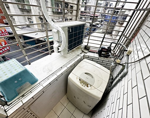 遠東世紀廣場【超值租案】可補助★獨洗衣機★大面採光 - Image 4