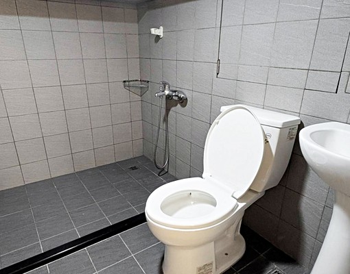 近捷運南勢角站【秒殺電梯】樓中樓★有警衛★獨立陽台 - 591租屋網 - Image 7