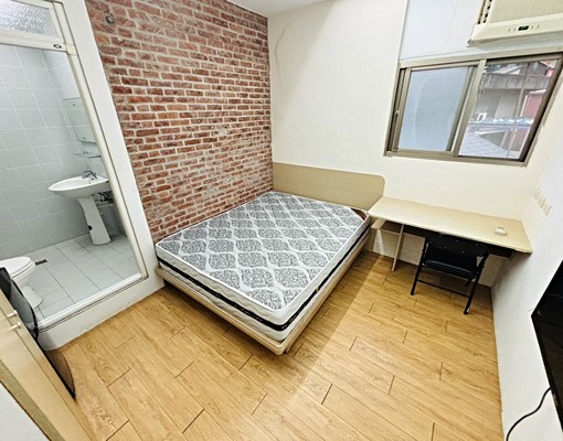 可短租可補助寵物友善陽台大套房 - Image 1