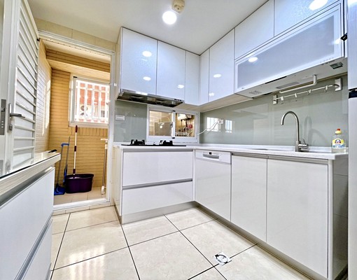 秒殺🌹走路南屯捷運文心森林.新裝潢大三房.一層兩戶.可租補 - Image 7