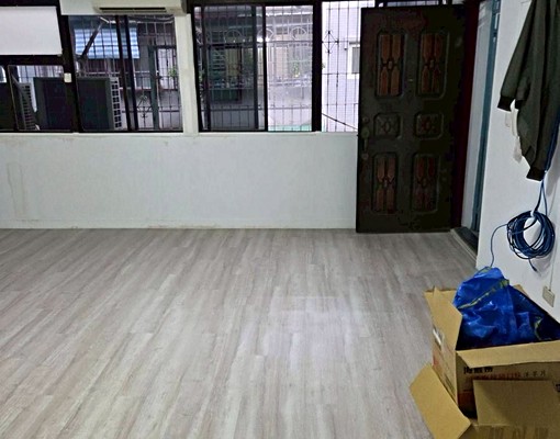 裕民夜市,新埔雙捷運機能好整層出租 - Image 1