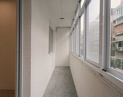 ★中和連城路美裝潢公寓3樓★住商任淵 - Image 2