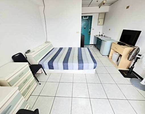 小資最愛~電梯套房~陽台~台水台電 - Image 3