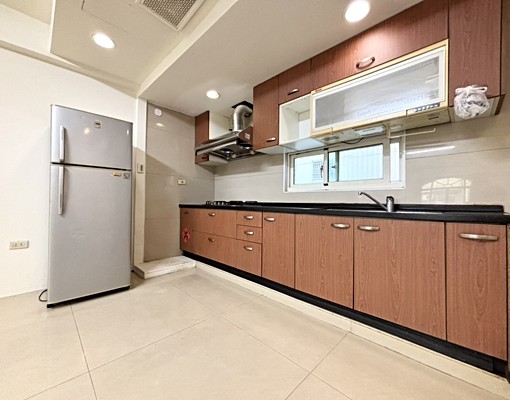 可租補🔥50坪大四房💖間間採光✨傢俱全配✅ - Image 6