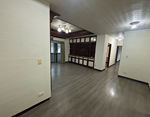 免仲介費!!可租補!!!學校旁大四房機能一級棒!! - 591租屋網 - Image 2