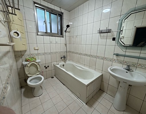 免仲介費!!可租補!!!學校旁大四房機能一級棒!! - 591租屋網 - Image 9