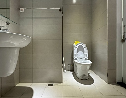 板新🌟超大空間🌟大露台🌟全新裝潢/流理台/獨立電表 - Image 13