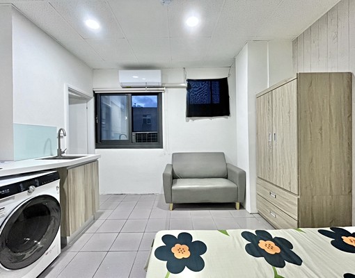 潭子車站🔥可租補🇵🇭獨洗小資套✨共曬✨子母車✨室內機車 - Image 4