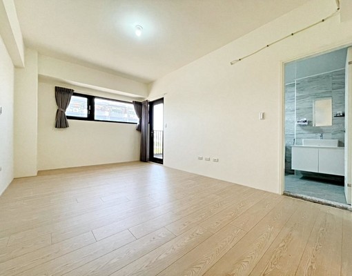 店住⭐邊間整棟透天⭐辦公室住家⭐可報稅可營登⭐臨大馬路邊 - Image 6