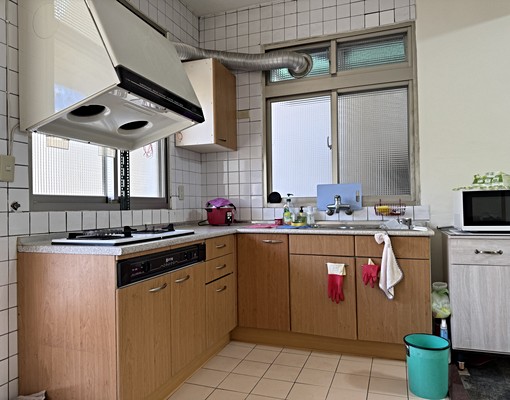 中和中山路二段大坪數三樓美寓 - Image 8