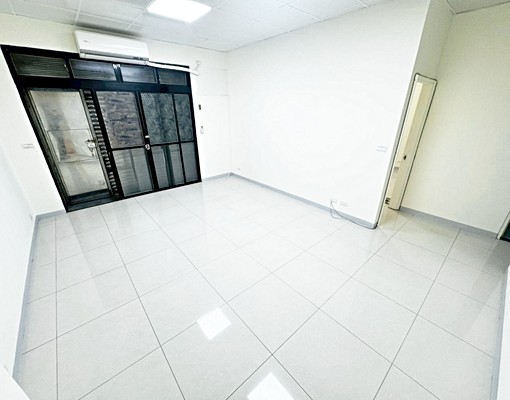 捷運南勢角◆電梯3房◆大空間屋況佳★可工作室 - 591租屋網 - Image 2