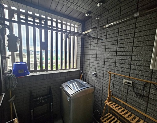 高級社區整套家具家電一應具全/社區樓下對面便是捷運站 - Image 9