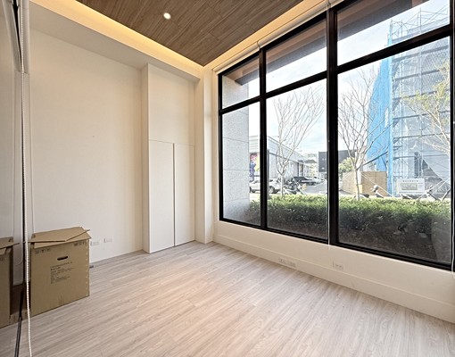 人潮洶湧之遠雄頂美三角窗店面 - 591租屋網 - Image 6