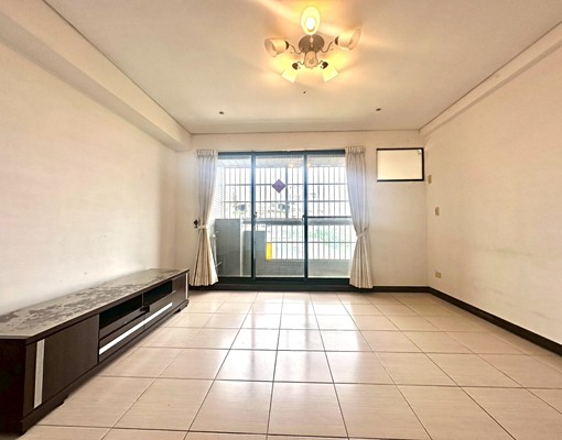 逢甲商圈【大鵬新城】三房平車／可寵／家俱電可談 - 591租屋網 - Image 2