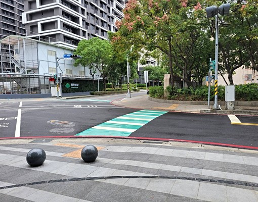 🍎副都稀有活巷面寬一樓🍎3房雙衛🍎店長推薦🍎 - Image 2