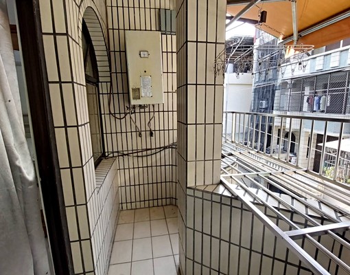 🔈專約鳳山中山東路｜3樓2房1衛1陽台整層出租，近捷運、學 - 591租屋網 - Image 4