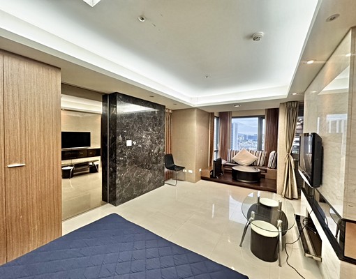 世界之心，高樓無限視野，車位加管理費全含，我是承辦 - Image 1