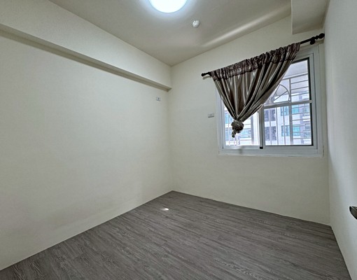 桂林商圈豪邁大第樓中樓美四房平車，三衛浴室內空間大 - Image 11