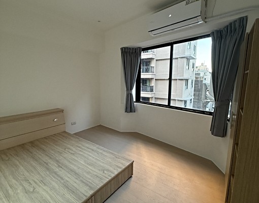 全新整理大套房一房一廳一衛一陽台客廳房間大窗電梯近市區公園 - 591租屋網 - Image 2