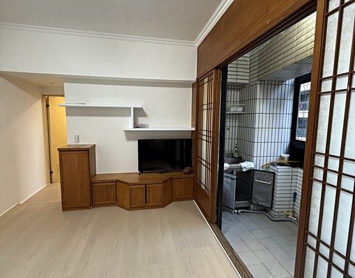 全新整理大套房一房一廳一衛一陽台客廳房間大窗電梯近市區公園 - 591租屋網 - Image 7