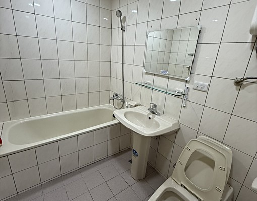 全新整理大套房一房一廳一衛一陽台客廳房間大窗電梯近市區公園 - 591租屋網 - Image 8