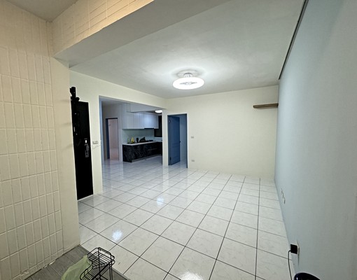 北區2樓公寓超值3房 - Image 2