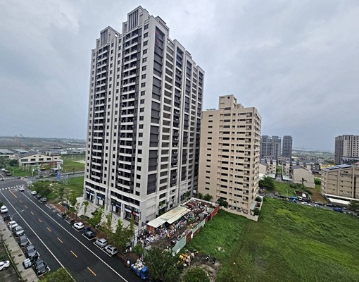 租⭐🏠高雄大學旁高樓景觀3+1房平車🏠⭐ - Image 13