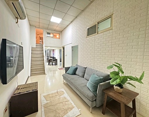 鄰近新店捷運庭院美一樓 - Image 1