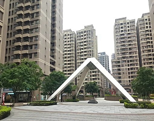家樂福商圈未來市高樓景觀雙陽台兩房車 - Image 13