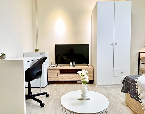 【吉屋租賃】西區沙發套房|聯網電視獨立洗衣機|可寵物租補 - Image 6