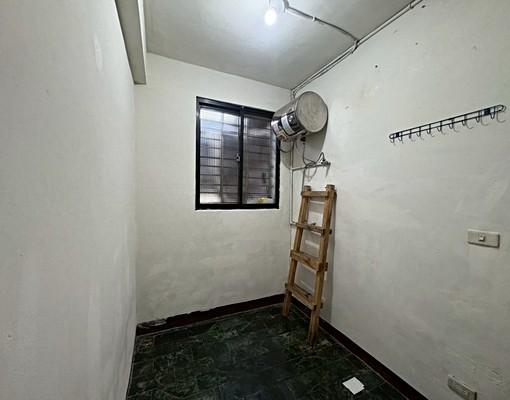 景安、車位平面倉庫免爬高住辦店面機能強採光通風 - 591租屋網 - Image 6