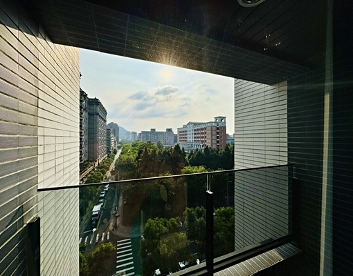 北大極~全新全配校園景觀兩房兩衛平車 - Image 1