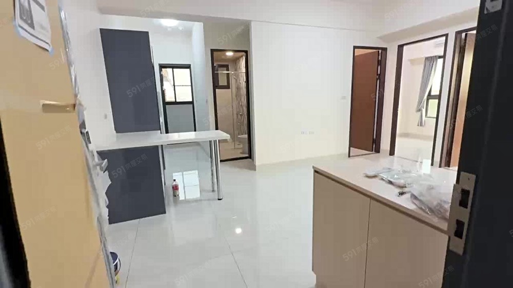 全新未住三房+平車 - Image 1